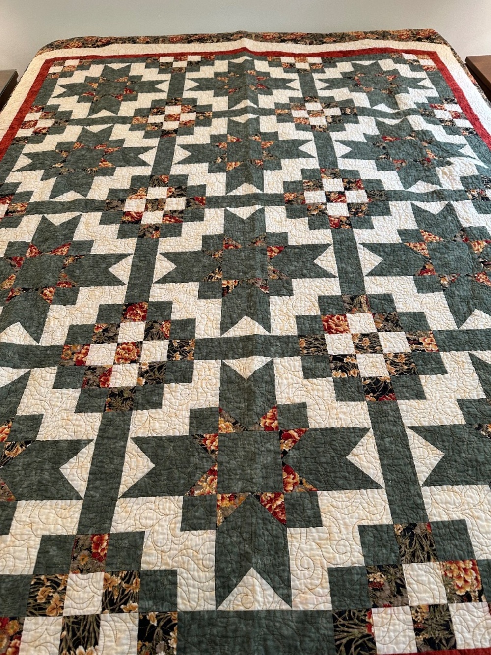Beautiful Homemade Throw Quilt – 65" x 70"